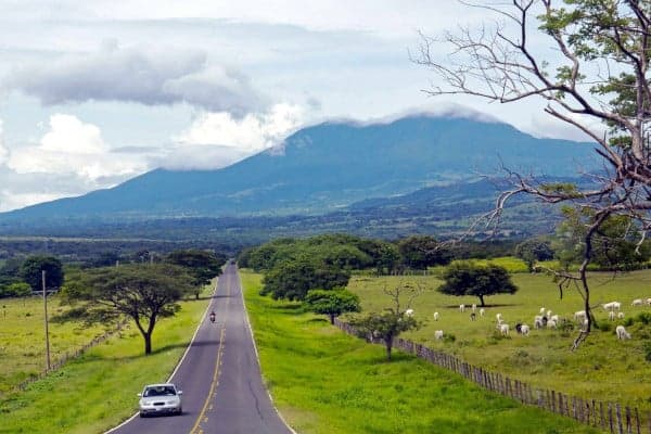 Impresionante Bijagua, Costa Rica | Explorando un Pueblo Pintoresco cerca de Río Celeste