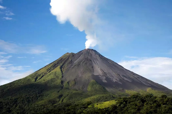 arenal volcano national park